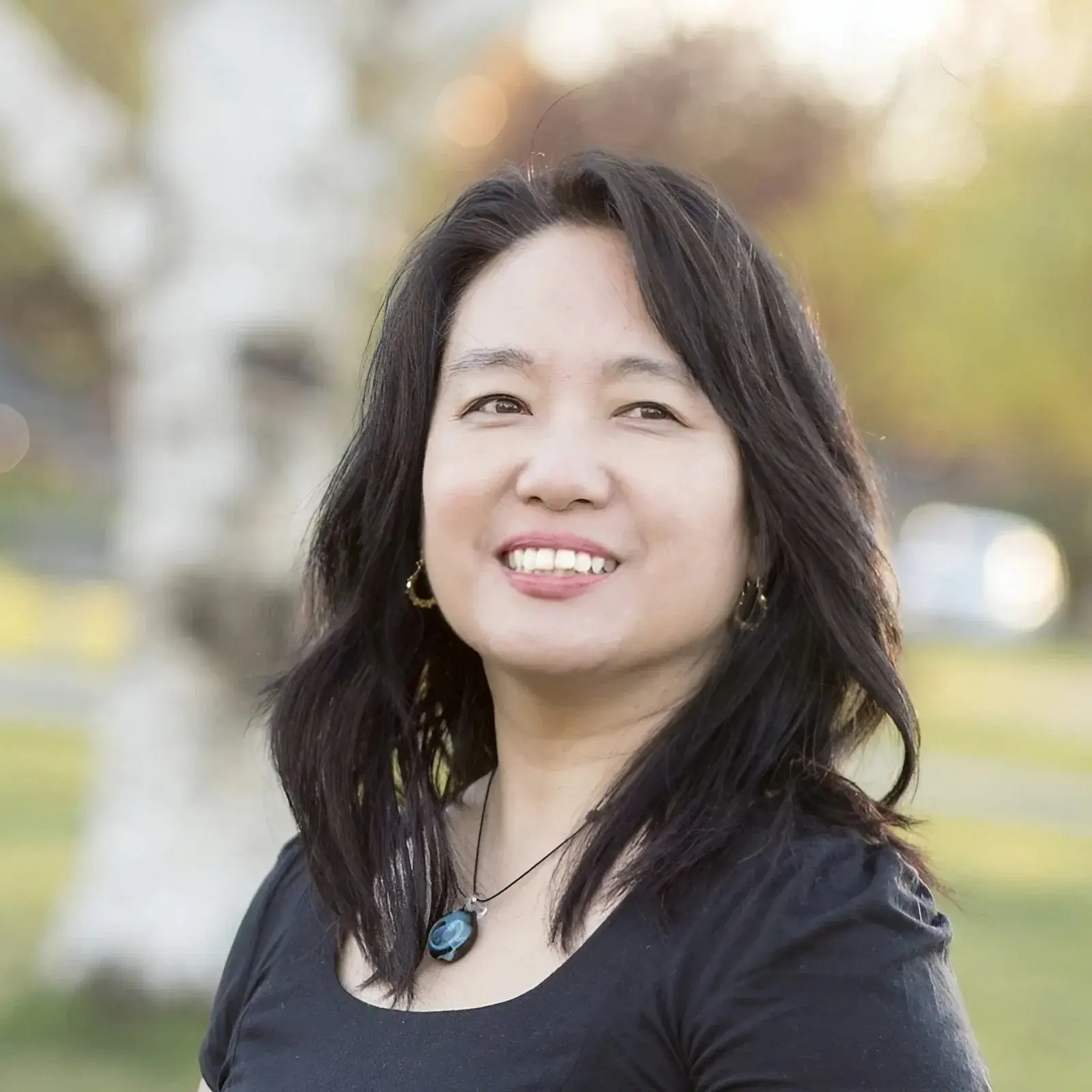 Juliana Loh headshot portrait – Woman of the Future